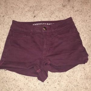 High rise AEO maroon shorts